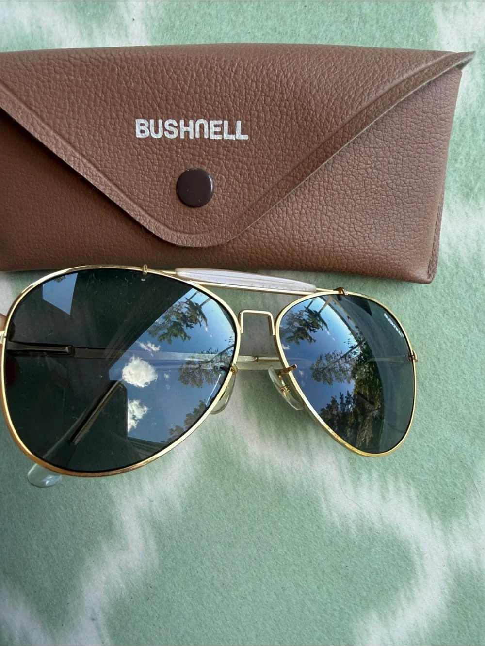 Vintage Bushnell Pilot Aviator Shooting Sunglasses Gold Frame Dark Lenses / Case
